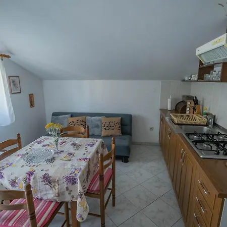 Apartment With A Parking Space Losinj, Losinj - 20594 *