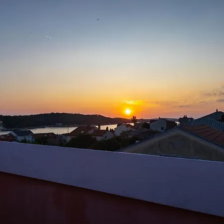 Apartment With A Parking Space Losinj, Losinj - 20594 *