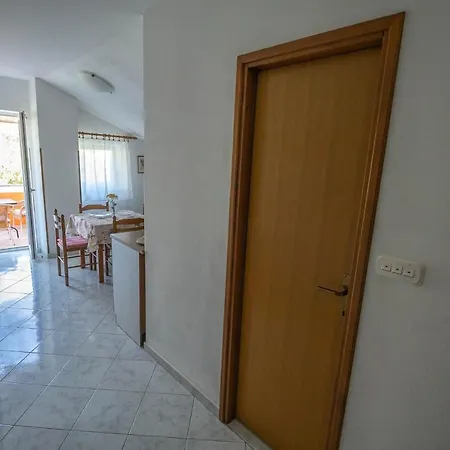 With A Parking Space Losinj, Losinj - 20594 Apartamento Mali Lošinj