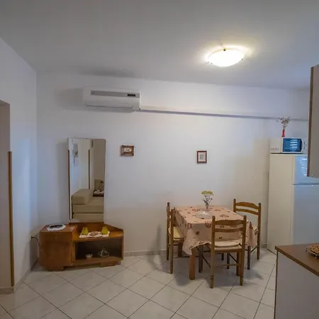 Apartment With A Parking Space Losinj, Losinj - 20594 *