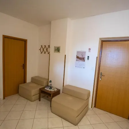 Apartamento With A Parking Space Losinj, Losinj - 20594 Mali Lošinj