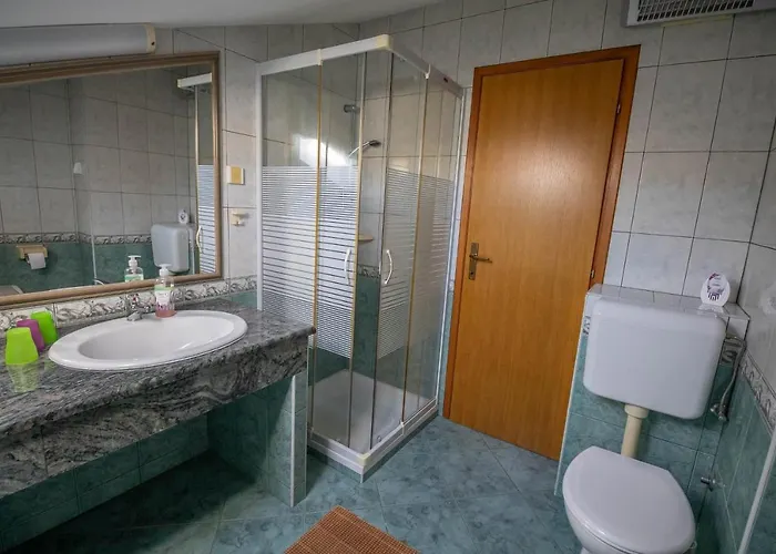 With A Parking Space Losinj, Losinj - 20594 * マリ・ロシニュ