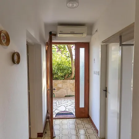 Apartment With A Parking Space Losinj, Losinj - 20594 Mali Lošinj