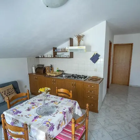 Apartment With A Parking Space Losinj, Losinj - 20594 Mali Lošinj